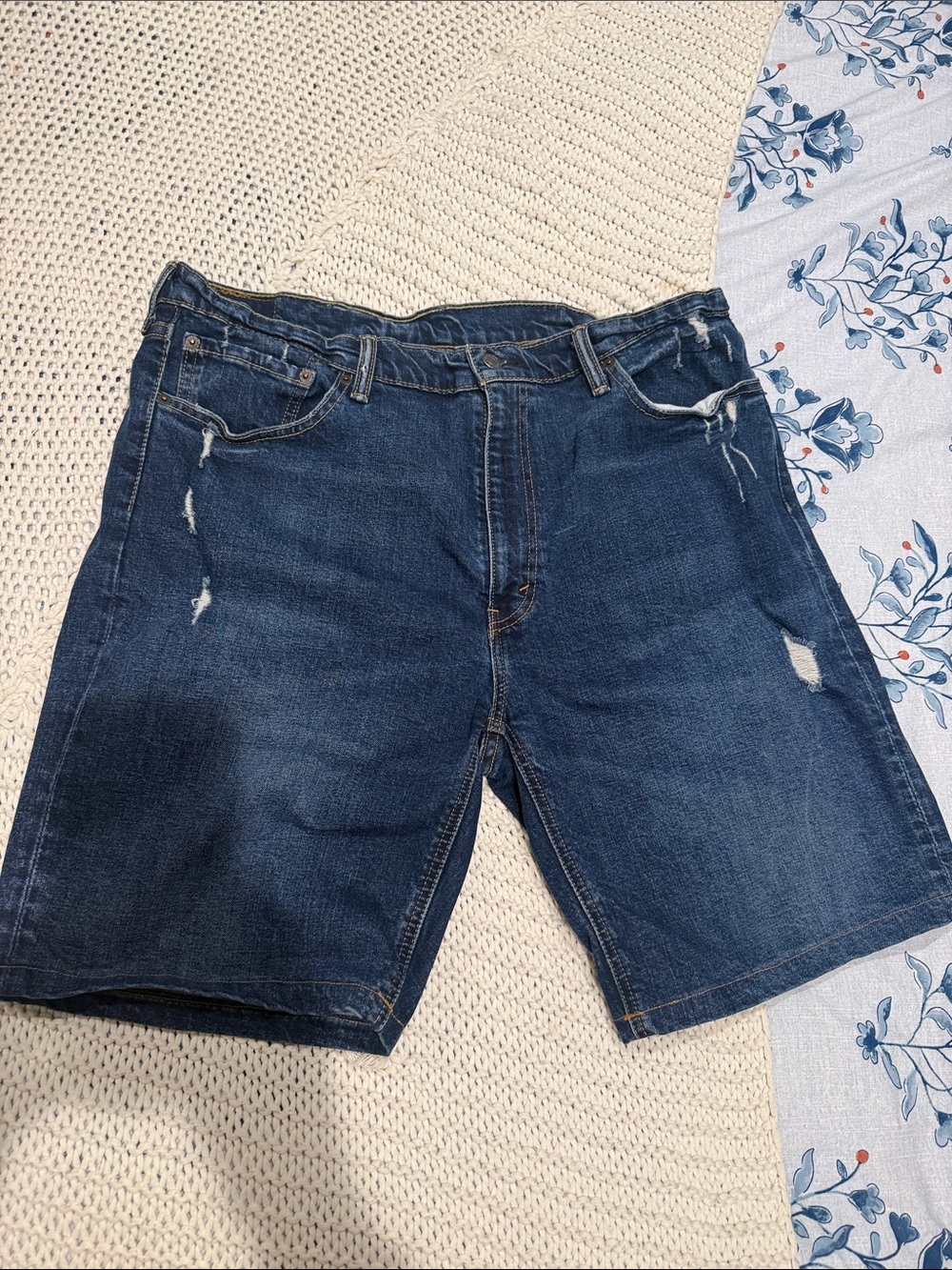 Levi’s Men's Dark Blue Denim Shorts